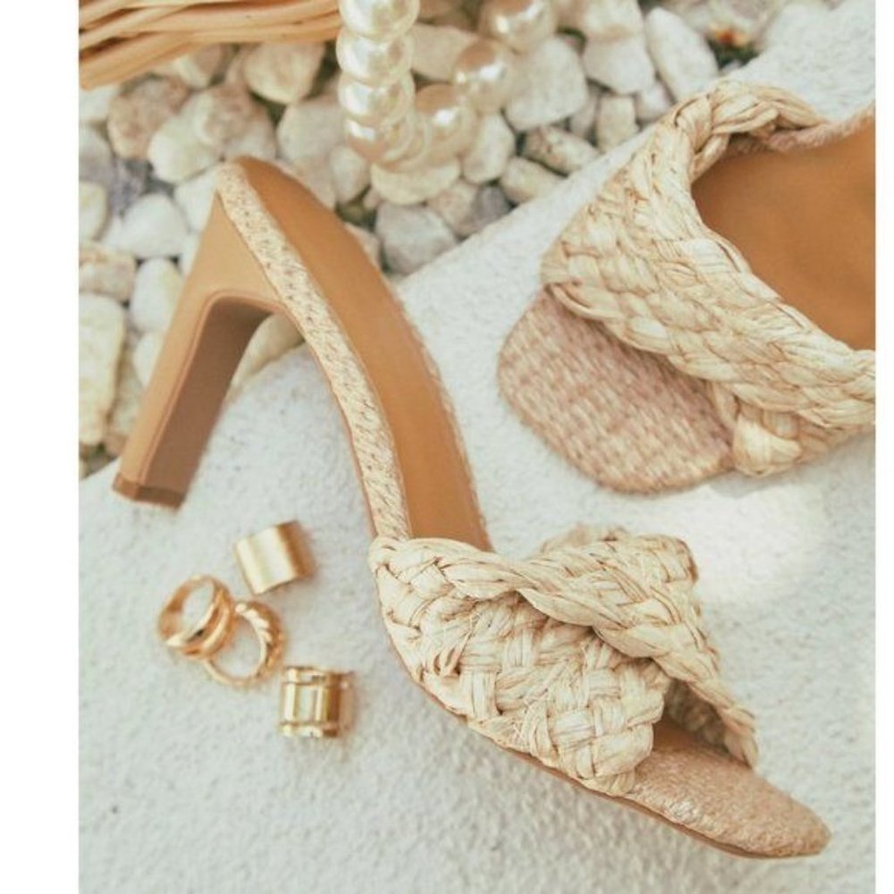 !! NEW !! Raffia Mule Heels in Natural - Picture 11 of 11